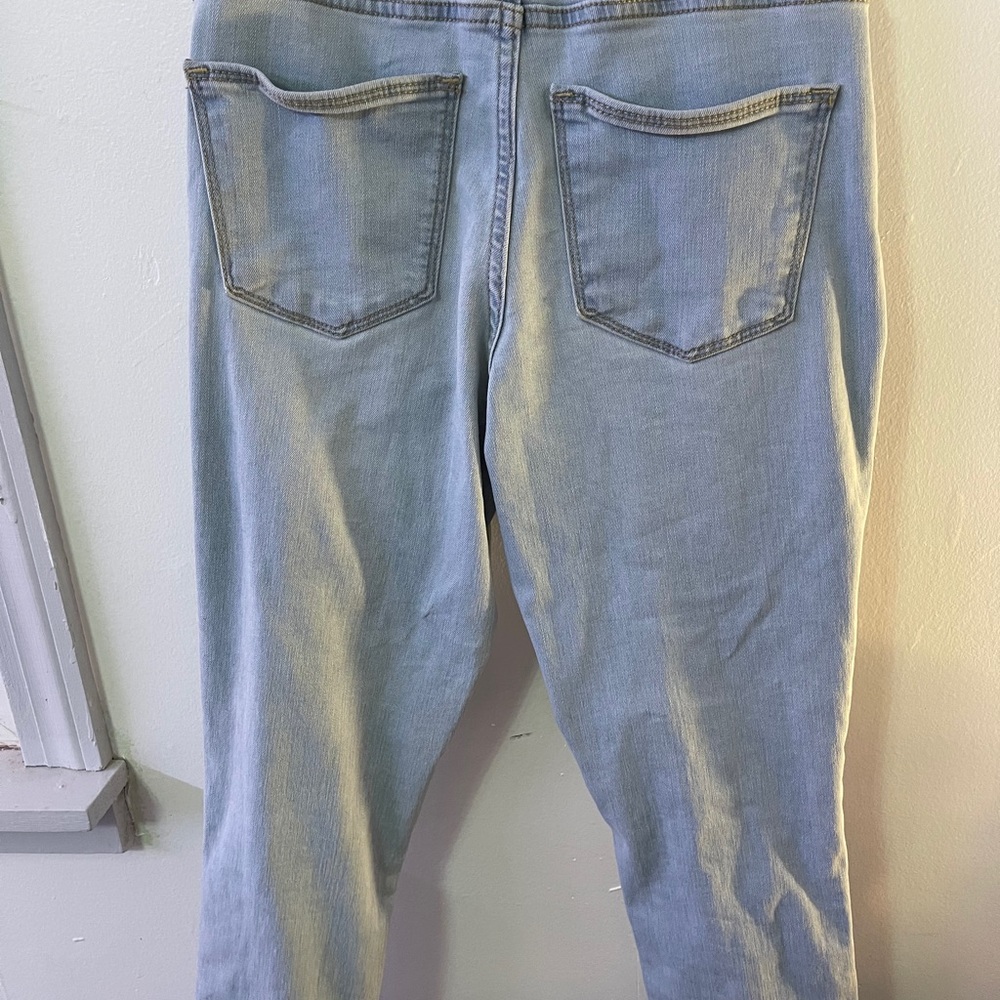 Jeans - Picture 4 of 4